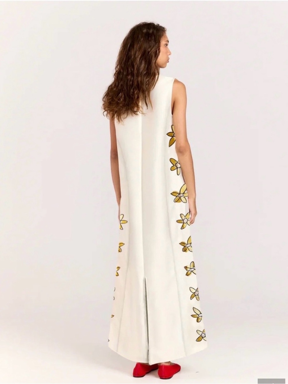 Romy White Maxi Dress with Yellow Floral Side Motif Sz: Large - Picture 3 of 6